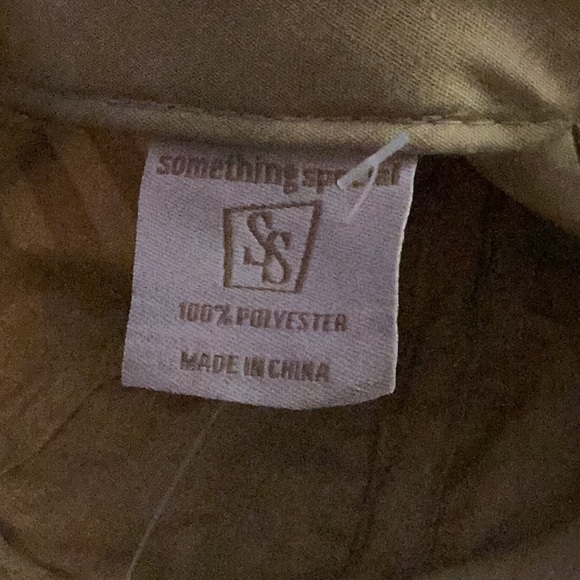 NWOT Adjustable “ Bling “ Baseball Cap Closet Must Have - Picture 9 of 9